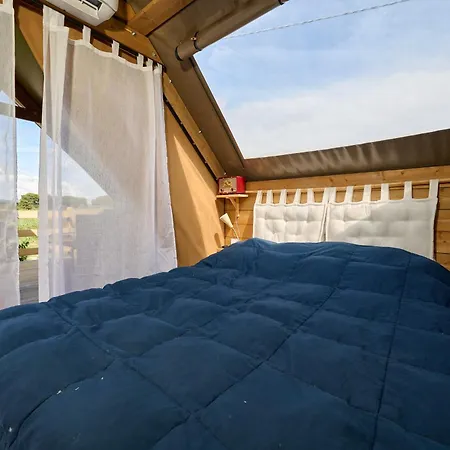 Tenda Safari Vicino Al Mare