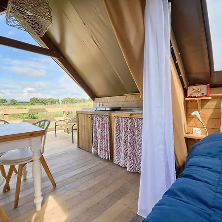 Tenda Safari Vicino Al Mare